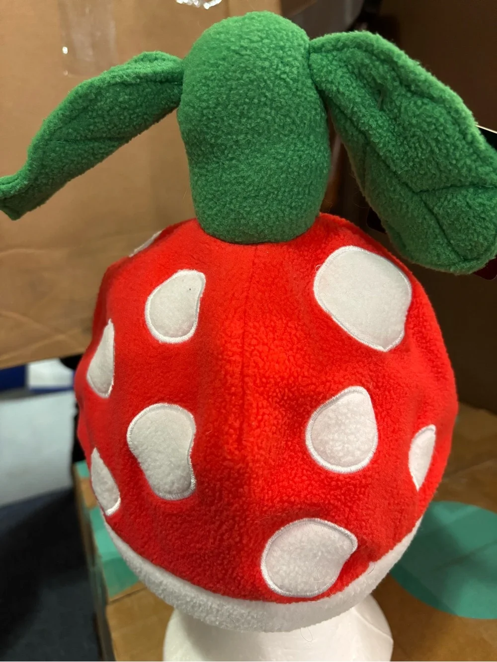 SUPER MARIO PIRANHA PLANT BEANIE HAT NWT 2017 NINTENDO VIDEO OS ADULT